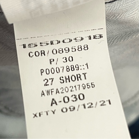 A&F 27/4s Dad Curve Love high rise Jeans Abercrombie & Fitch short the - Picture 8 of 11